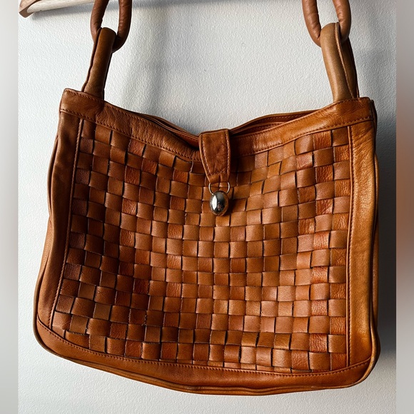 Vintage Genuine Leather Woven purse - Picture 2 of 7